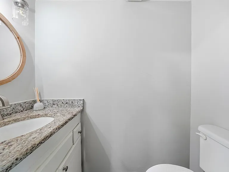 250 Sanders Ferry Rd #4 — Photo 10