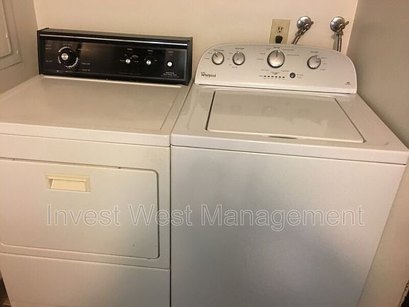 4th image of 1103 NE 142nd Ave