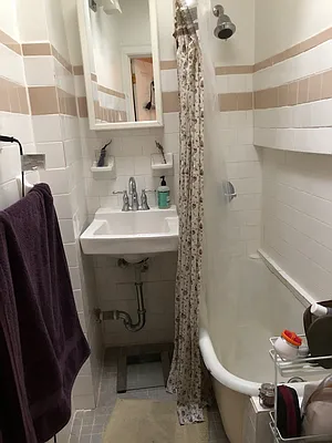 Rented by Downtown Realty Group LTD | media 17