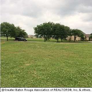 3rd image of 264 Swan Cir