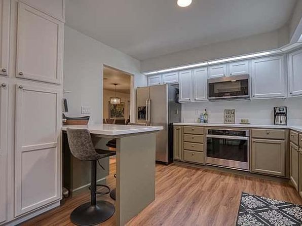 103 Hickory Dr