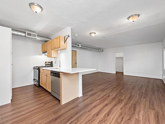 2nd image of 629 E Armour Blvd APT 1D