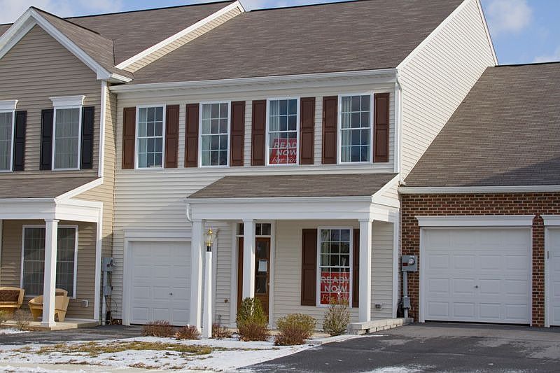 695 Stoverdale Road-exterior