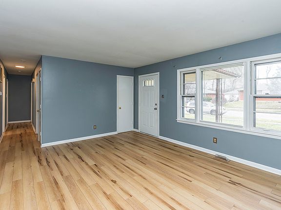 3rd image of 488 Asbury Ln