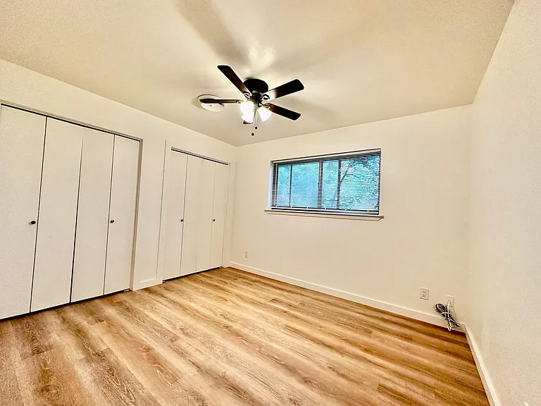 129 Village Dr — Photo 5