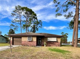 324 Lake Groves Rd NE, Lake Placid, FL 33852