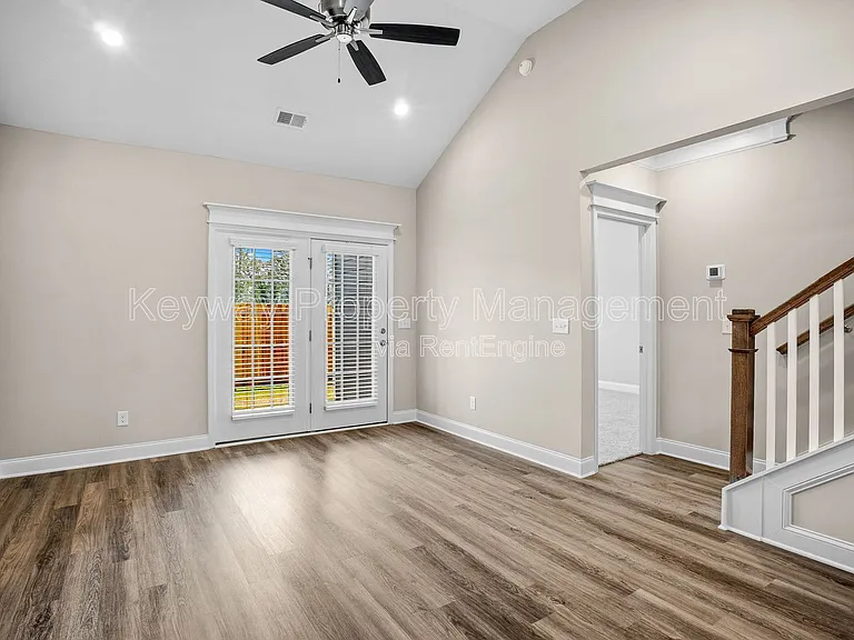 2106 SE Denmark Ave — Photo 10