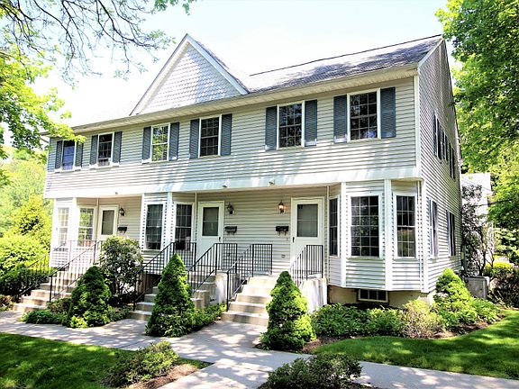 2nd image of 33 N Moger Ave APT 2