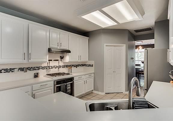 5th image of 5832 Cypress Cove Dr