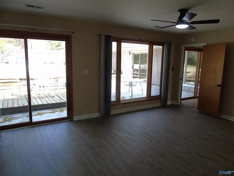 2504 Maysville Cir NE — Photo 16