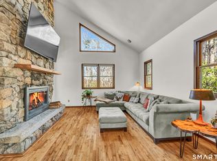 11 Spruce Mountain Trail, Danbury, CT 06810