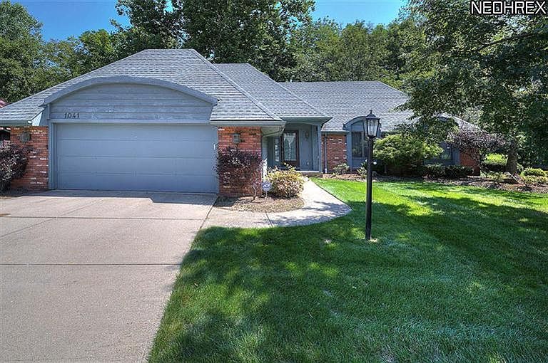 1st image of 1041 Brook Ln #20