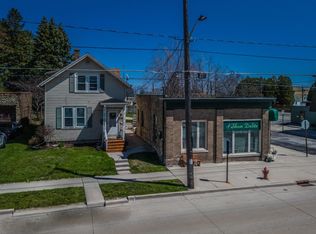 1717 S 10th St, Manitowoc, WI 54220