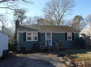 17 Lake Rd, West Yarmouth, MA 02673