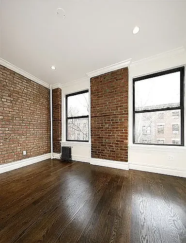 222 E 12th St Photo 1 222 E 12th St Photo 1