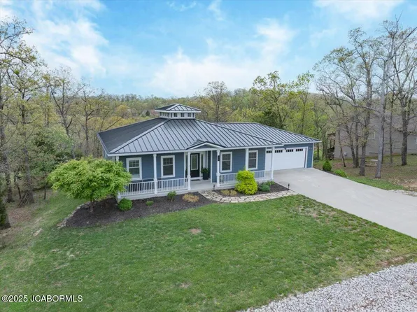 38 Highline Rd, Lake Ozark, MO 65049