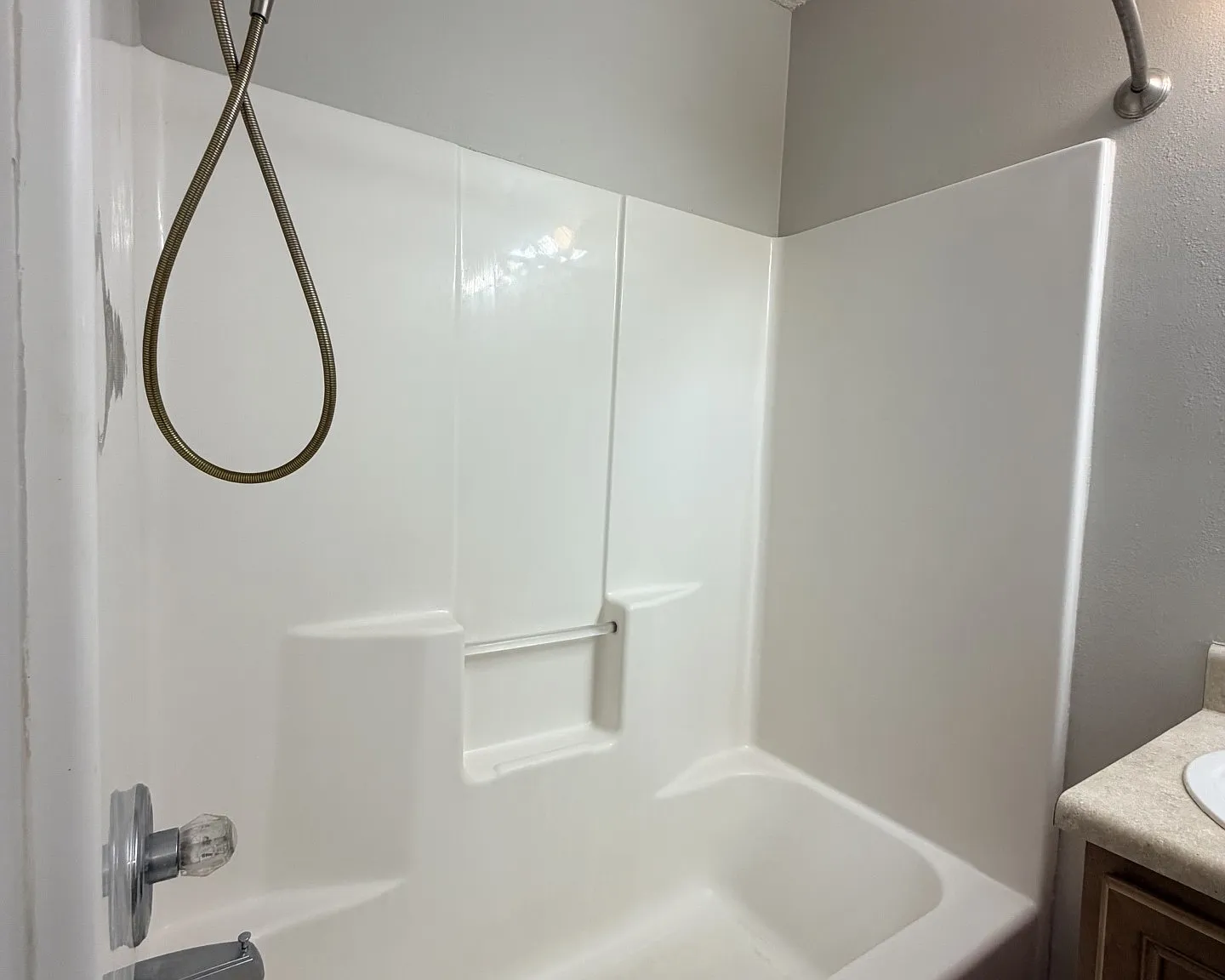 3 bed, 1220 sqft, $1,890 — Photo 1