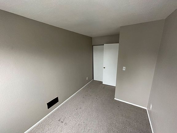 4th image of 8827-9281 S Woodland Dr #8990-H