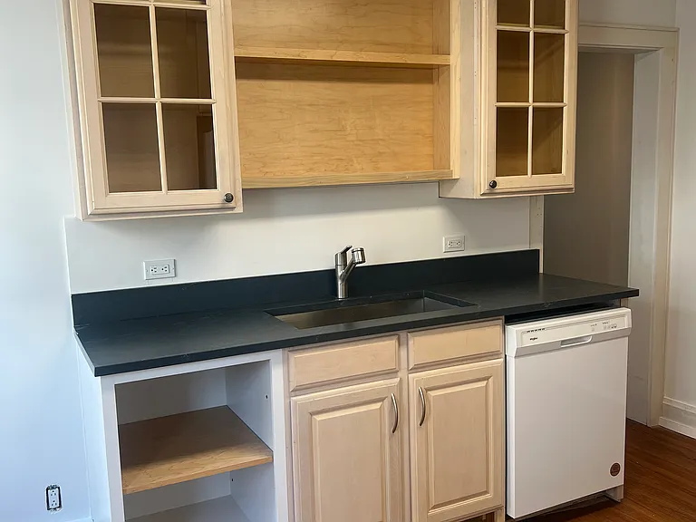 225 Hamilton Ave #1 — Photo 10