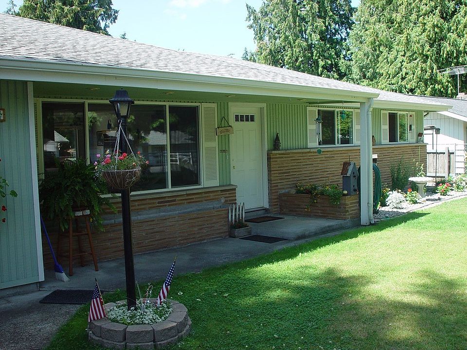 Front looking NW