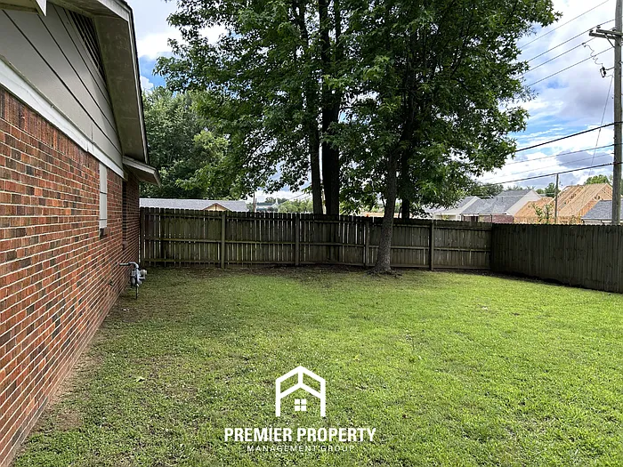 5968 Shannon Dr — Photo 18