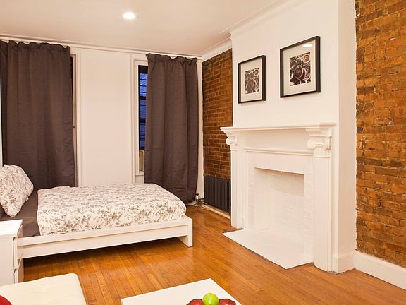 2nd image of 305 E 44th St APT 1C