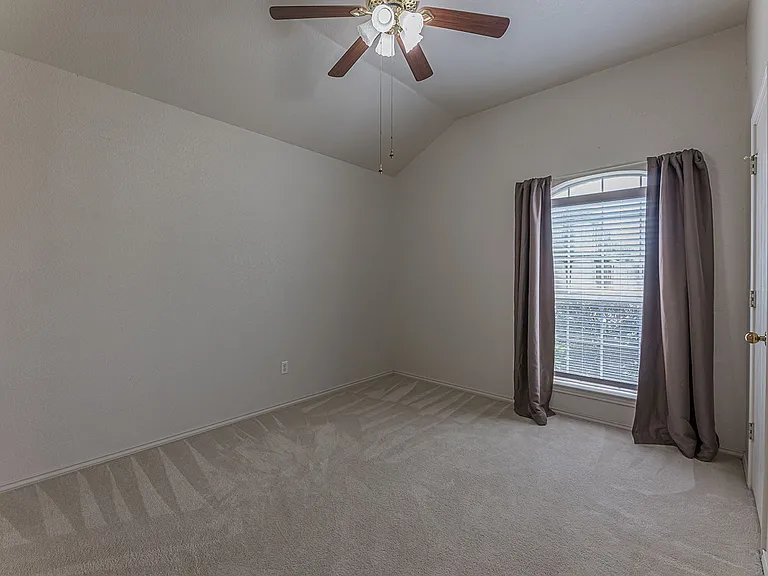 4409 Bowles Dr — Photo 6