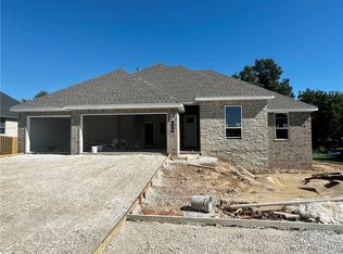 908 Adair Rd, Pea Ridge, AR 72751