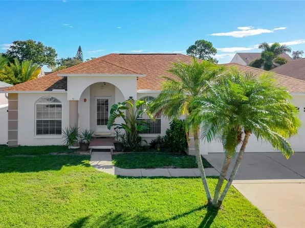 12727 Pineforest Way E, Largo, FL 33773