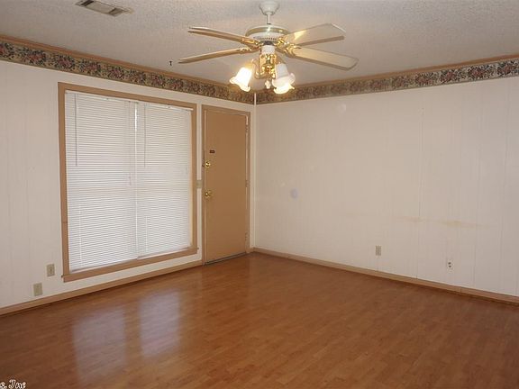 3rd image of 1115 North St