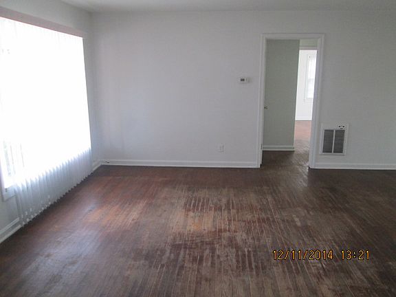 2nd image of 1224 Chapman Dr