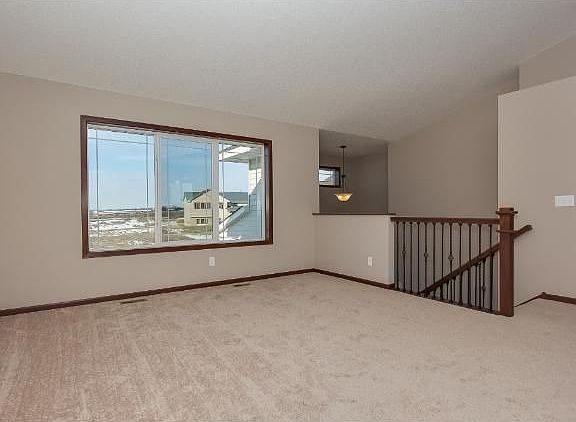 3rd image of 416 Prairie View Dr