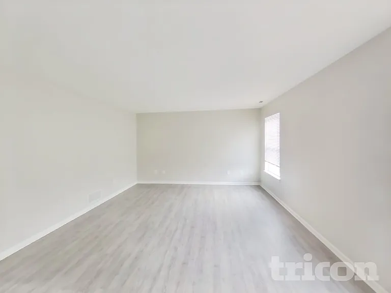 10213 Blue Sky Dr — Photo 6