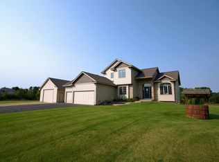20420 Eidelweiss St NW, Oak Grove, MN 55011