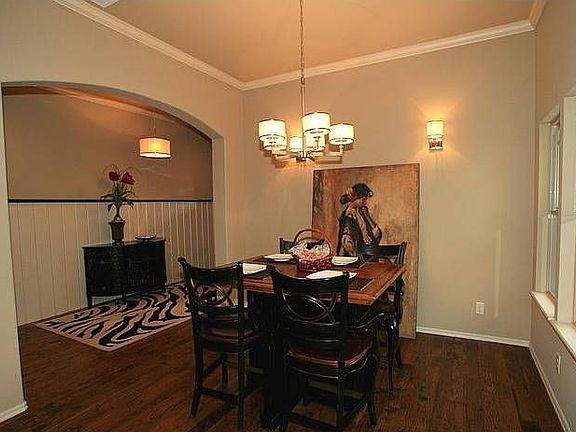 Formal Dining