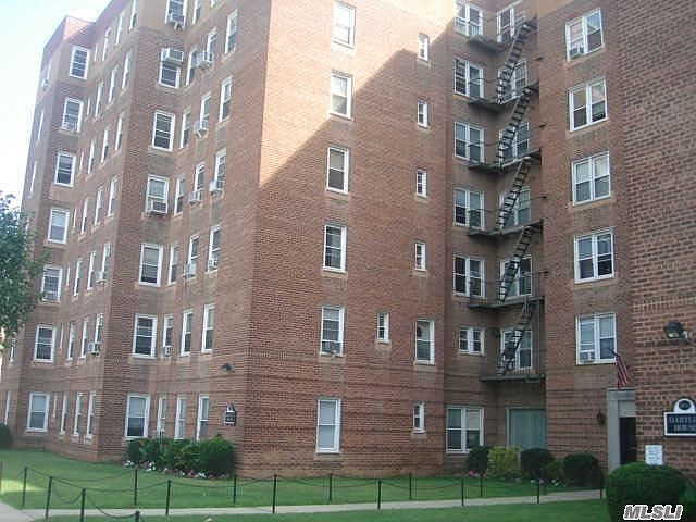 1st image of 3011 Parsons Blvd APT 5R