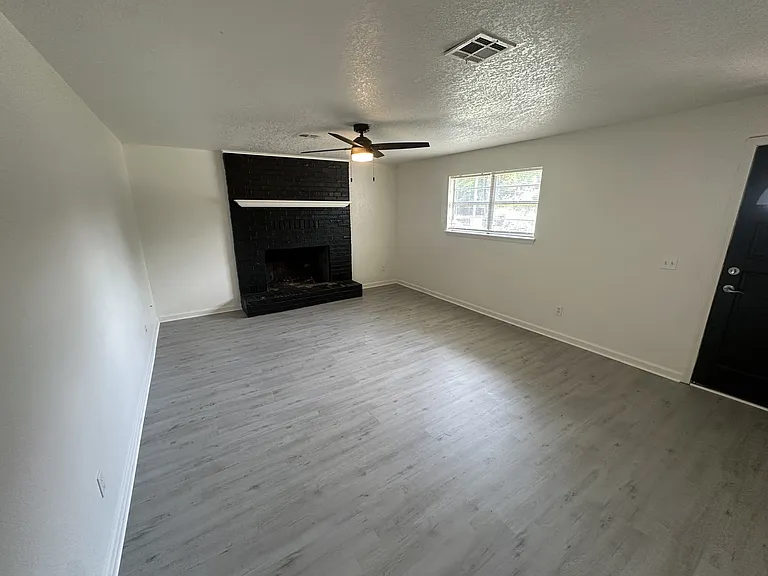 1206 N Markwell Ave — Photo 18