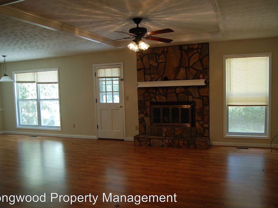 2nd image of 670 Pepperwood Ln