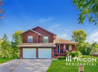2990 Payne Ave, Little Canada, MN 55117
