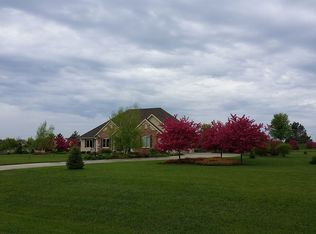 W349S8899 Nesting Ln, Eagle, WI 53119