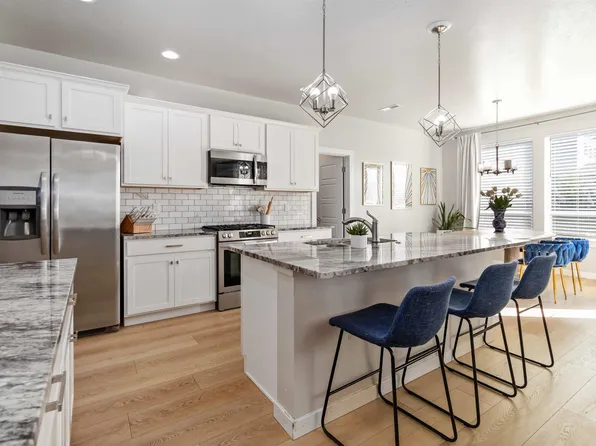 892 N Chastain Ln, Eagle, ID 83616