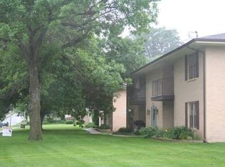 1100 5th St APT 7, West Des Moines, IA 50265