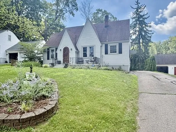 150 Thelma Ave, Dayton, OH 45415