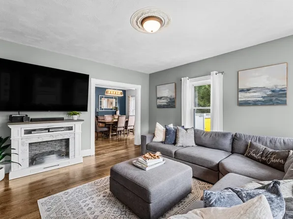 361 Spring St, West Bridgewater, MA 02379