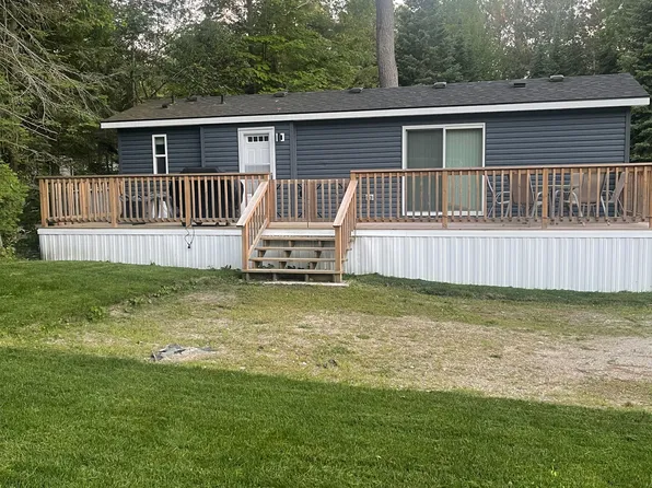85 Theme Park Dr #I, Wasaga Beach, ON L9Z 1X7