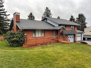 1 Rose Siding Rd, Brookville, PA 15825