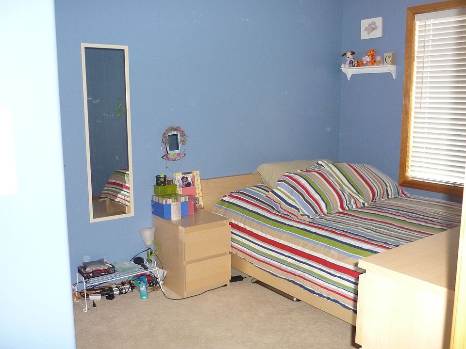 1st image of 2114 NE 181st Ave