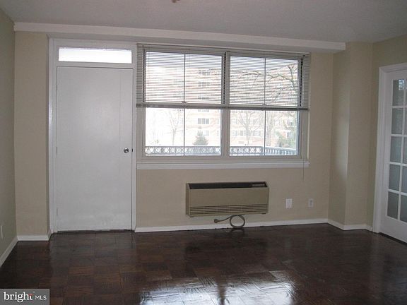 5th image of 2030 N Adams St APT 901