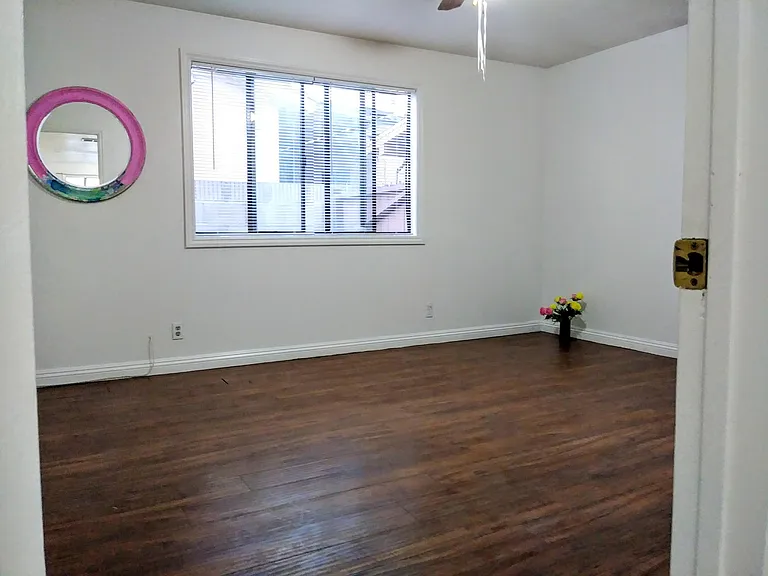 14841 Hunter Ln — Photo 6