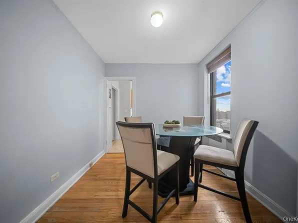 98-120 Queens Boulevard image 17 of 29